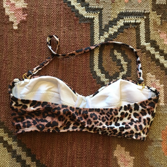 NWOT leopard bikini swim top sz small - Picture 2 of 5